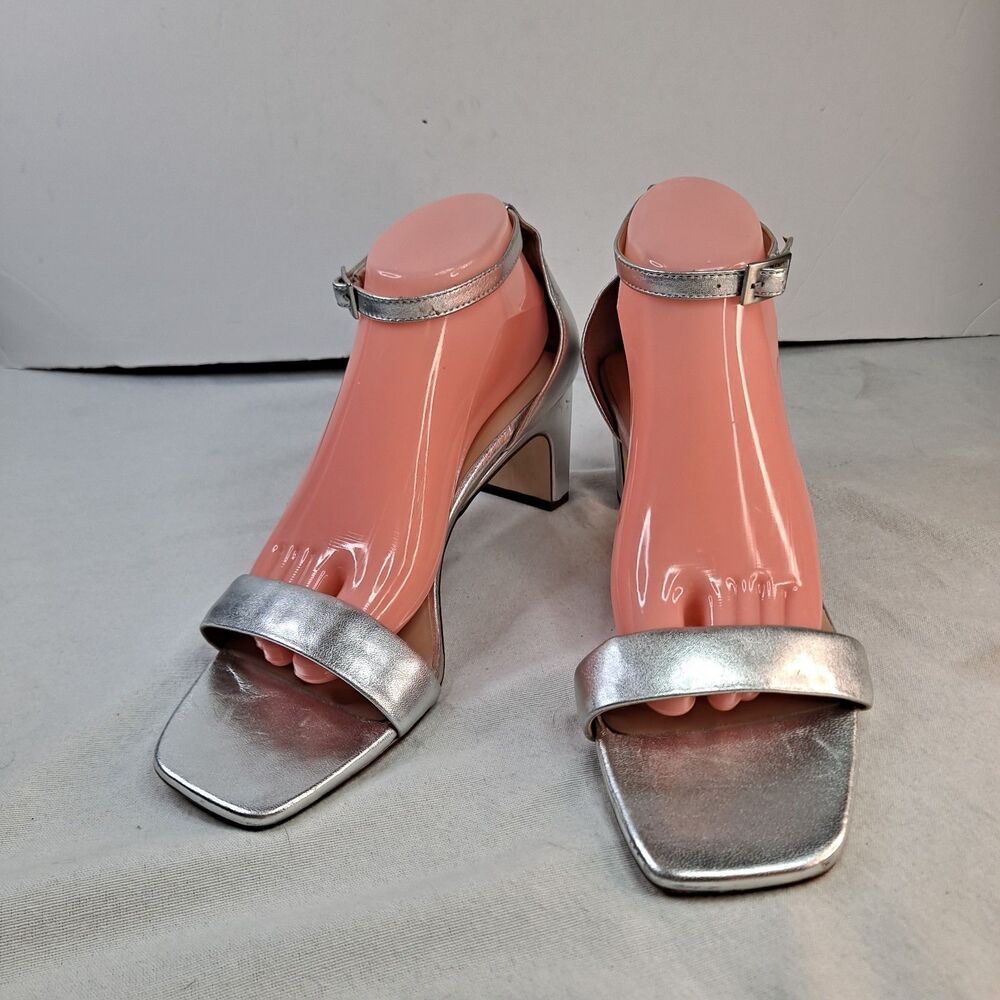 Naturalizer 27 Edit Iriss Sandals Women's 10.5M Silver Leather Ankle Strap